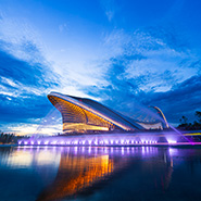 研究聚氨酯泡沫表皮增厚劑在解決雙組分自動(dòng)澆注機(jī)生產(chǎn)時(shí)表皮發(fā)粘現(xiàn)象的作用